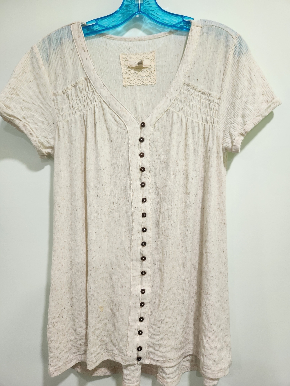 Cupio Cream Short Sleeve Button-Front Blouse